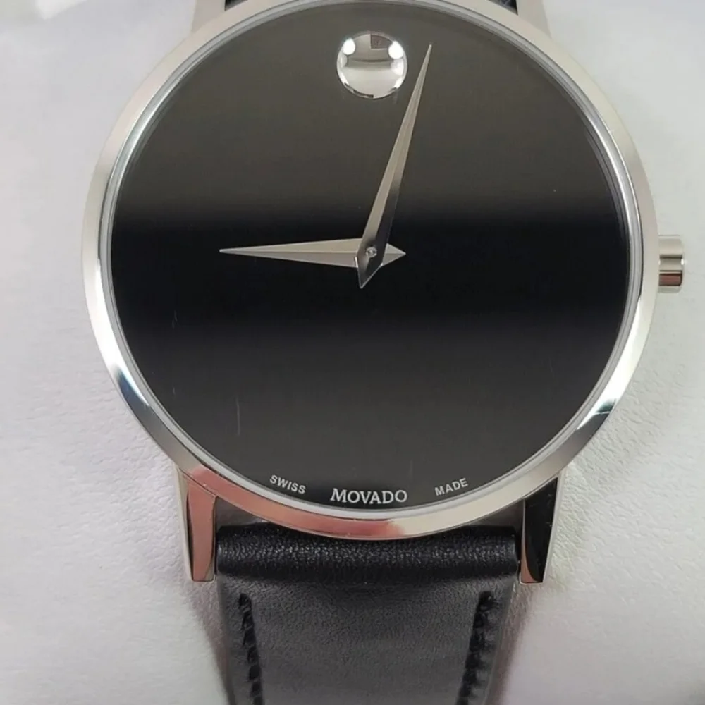 ***SOLD*** Movado Men's Museum Classic Leather Strap Watch with Black Dial - Picture 2 of 14